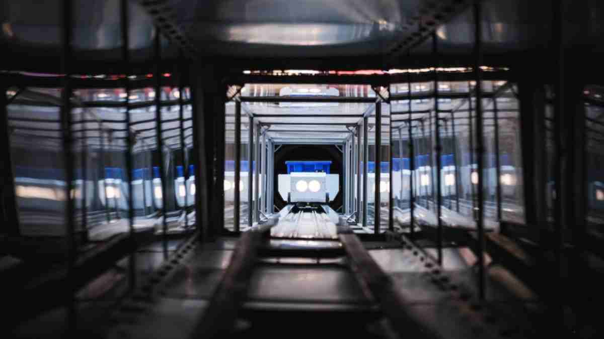 Last Mile Delivery Takes Food Orders Through Us Underground Tubes